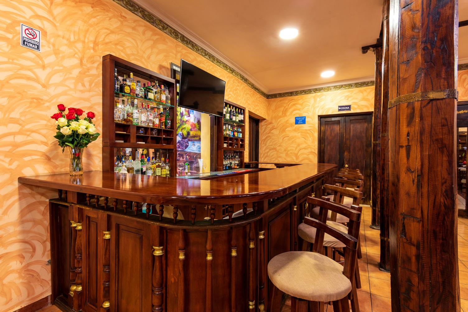 Hotel Boutique Los Balcones Куэнка Экстерьер фото
